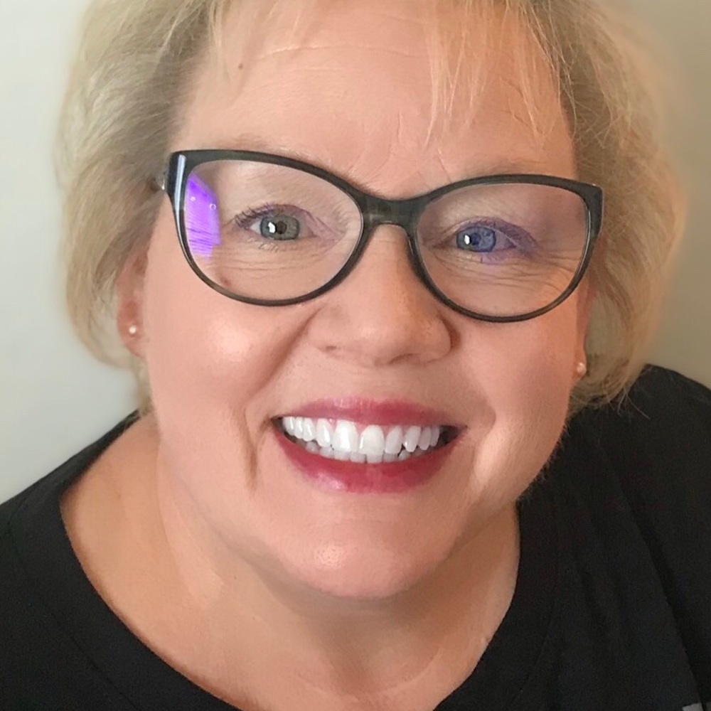 Meet your Posher, Lori